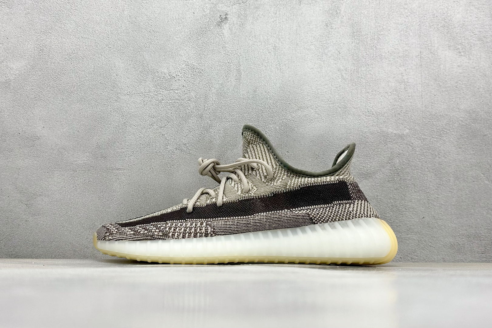  
KX版 Adidas Yeezy 350 V2 Boost 阿迪达斯椰子350二代 巴斯夫爆米花
#