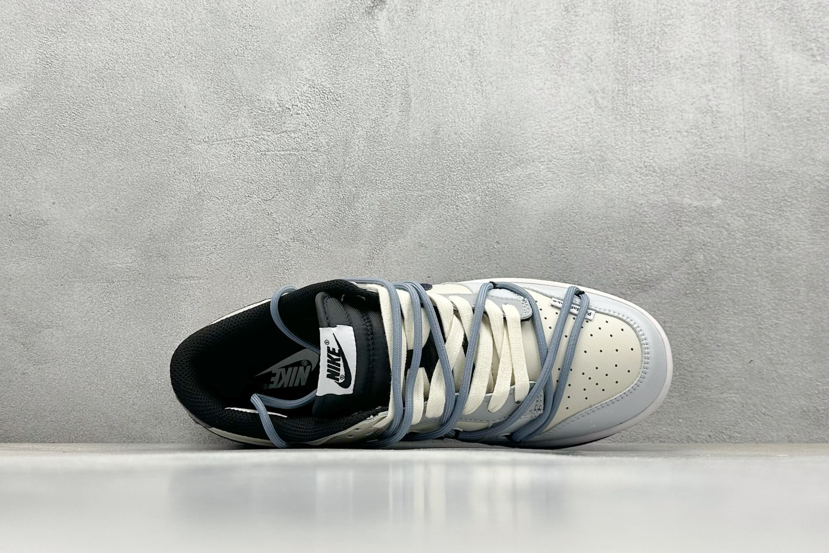  终端放店
FS版 Nike SB Dunk Low 雨后海洋
纯原大厂出品 极力推荐
原装头层材料 独
