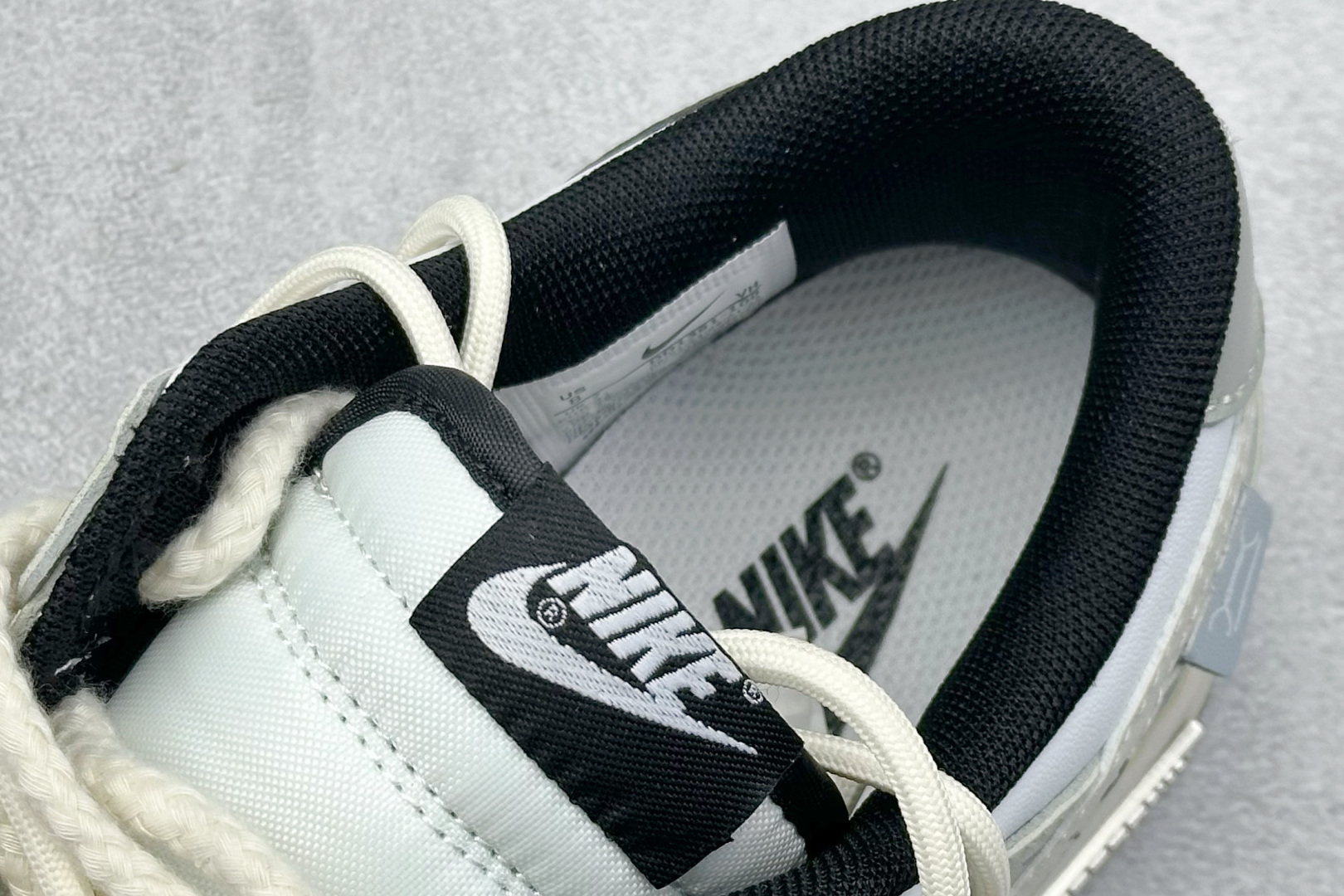  终端放店
FS版 Nike SB Dunk Low 爱心小摩卡
纯原大厂出品 极力推荐
原装头层材料 