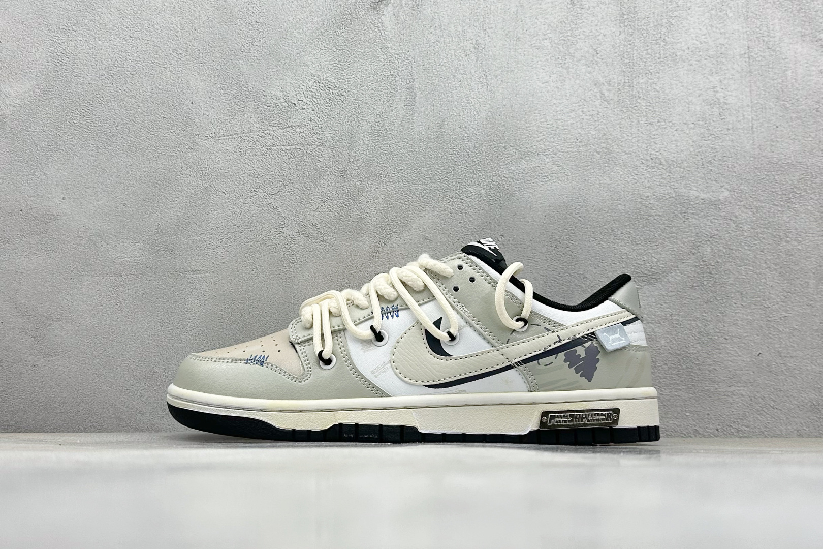  终端放店
FS版 Nike SB Dunk Low 爱心小摩卡
纯原大厂出品 极力推荐
原装头层材料 