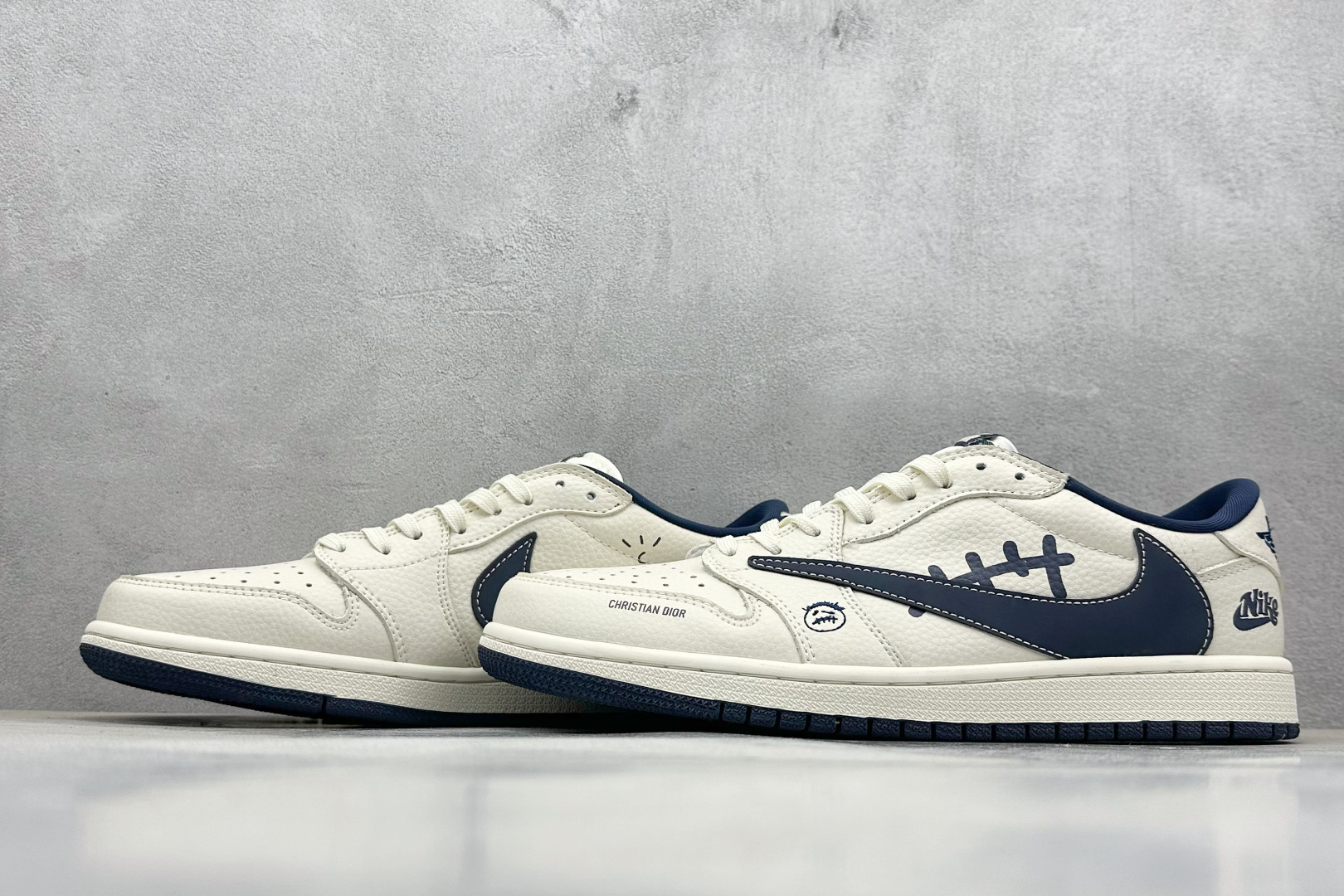 终端放店
XC版 Travis Scott x Fragment Design x Air Jorda