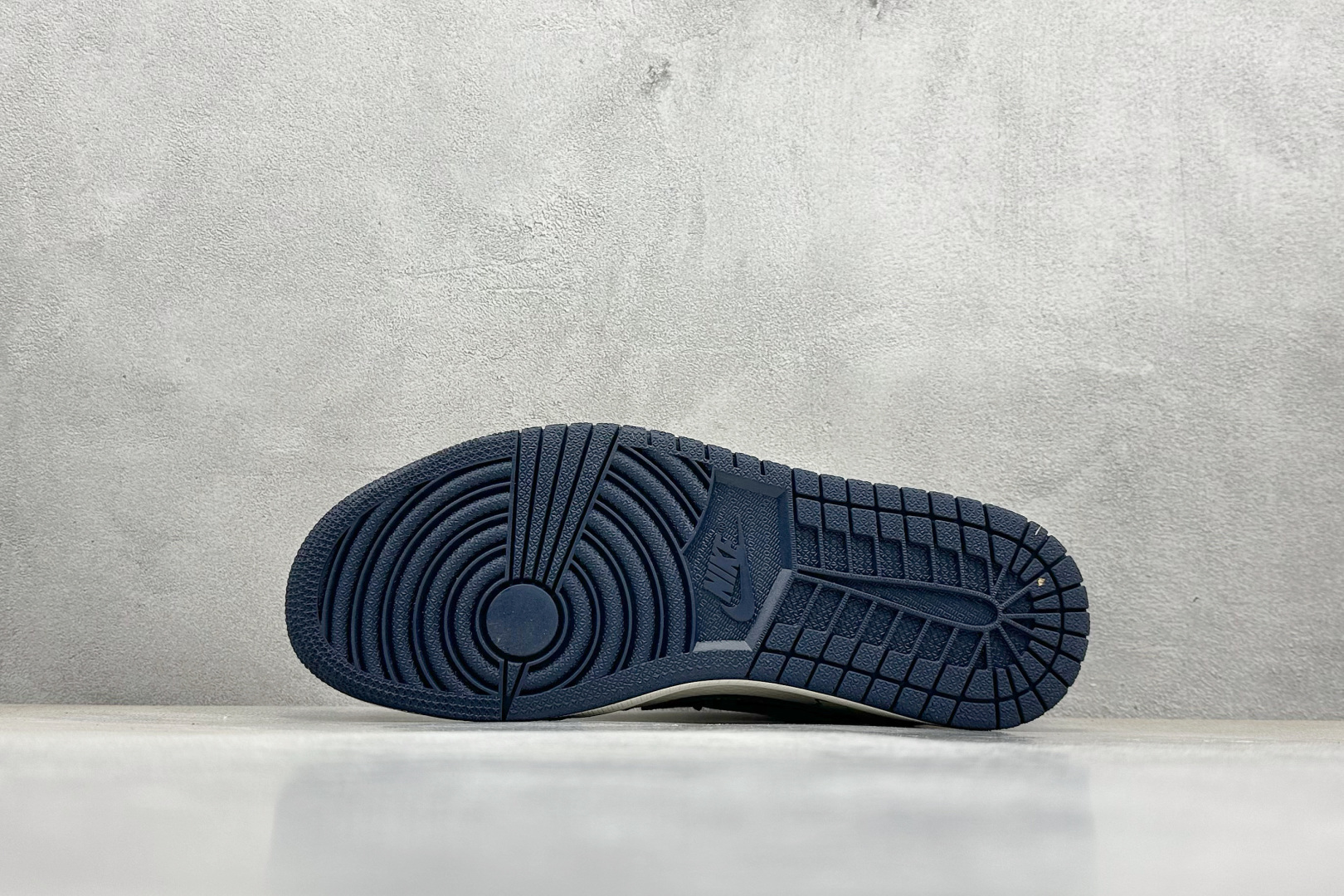 终端放店
XC版 Travis Scott x Fragment Design x Air Jorda