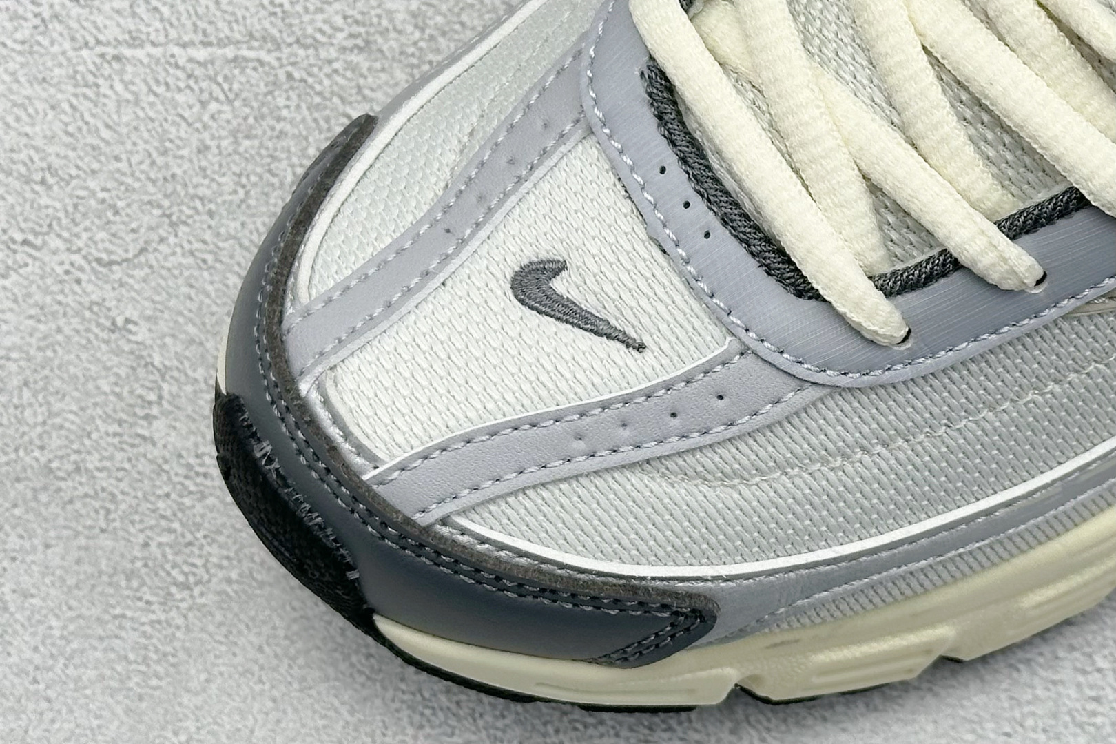  终端放店
GX版 Nike Initiator Running 耐克INS
超火复古老爹跑鞋 
独家私