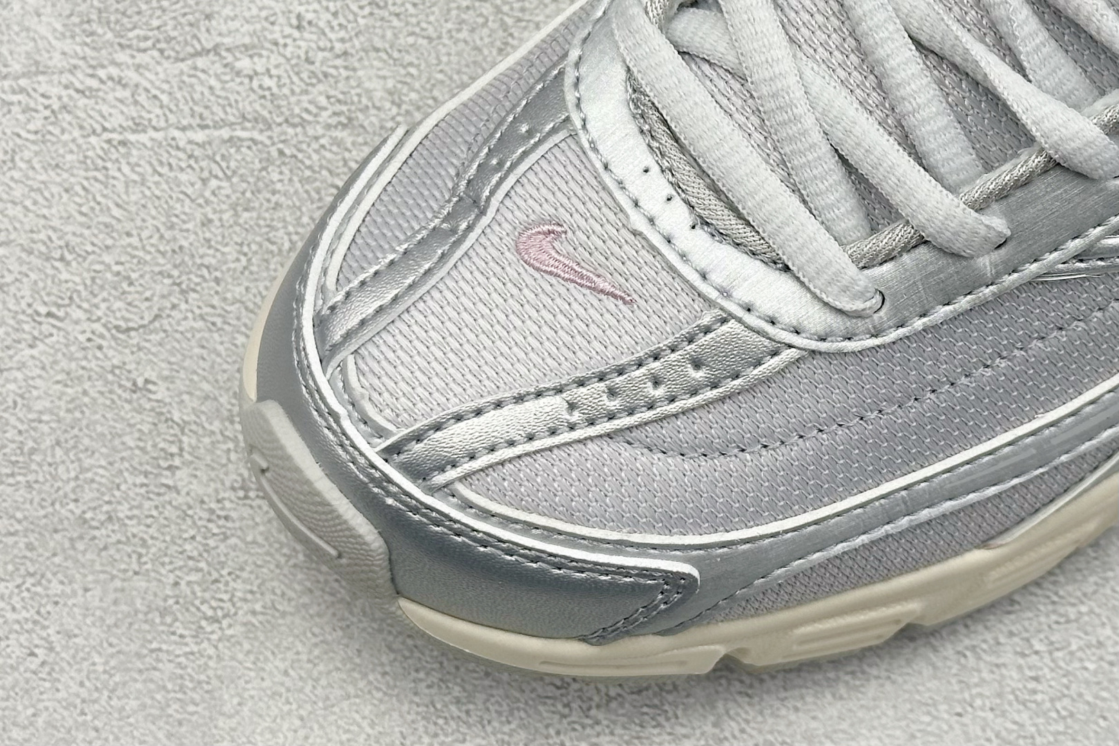  终端放店
GX版 Nike Initiator Running 耐克INS
超火复古老爹跑鞋 
独家私