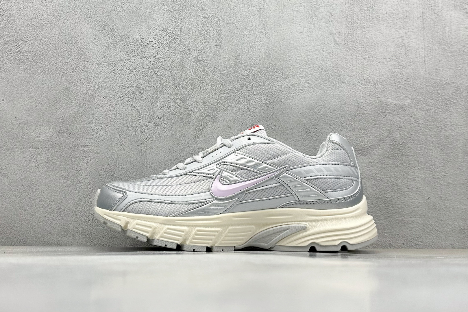  终端放店
GX版 Nike Initiator Running 耐克INS
超火复古老爹跑鞋 
独家私