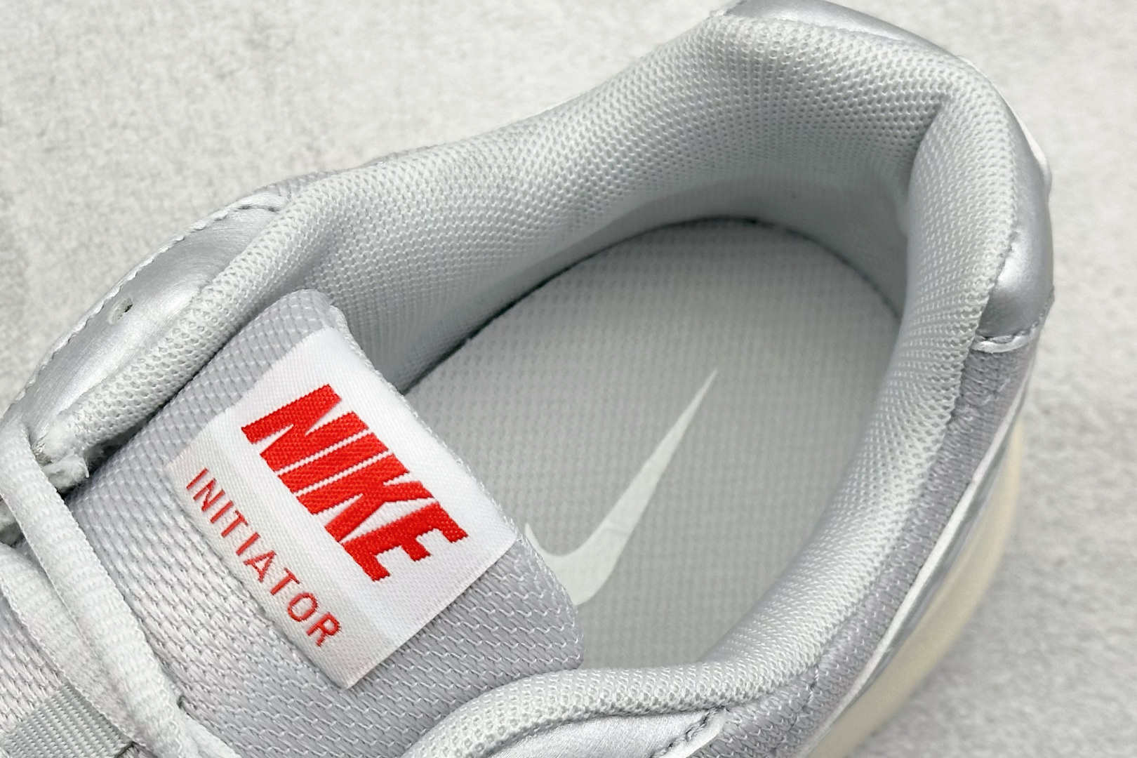  终端放店
GX版 Nike Initiator Running 耐克INS
超火复古老爹跑鞋 
独家私