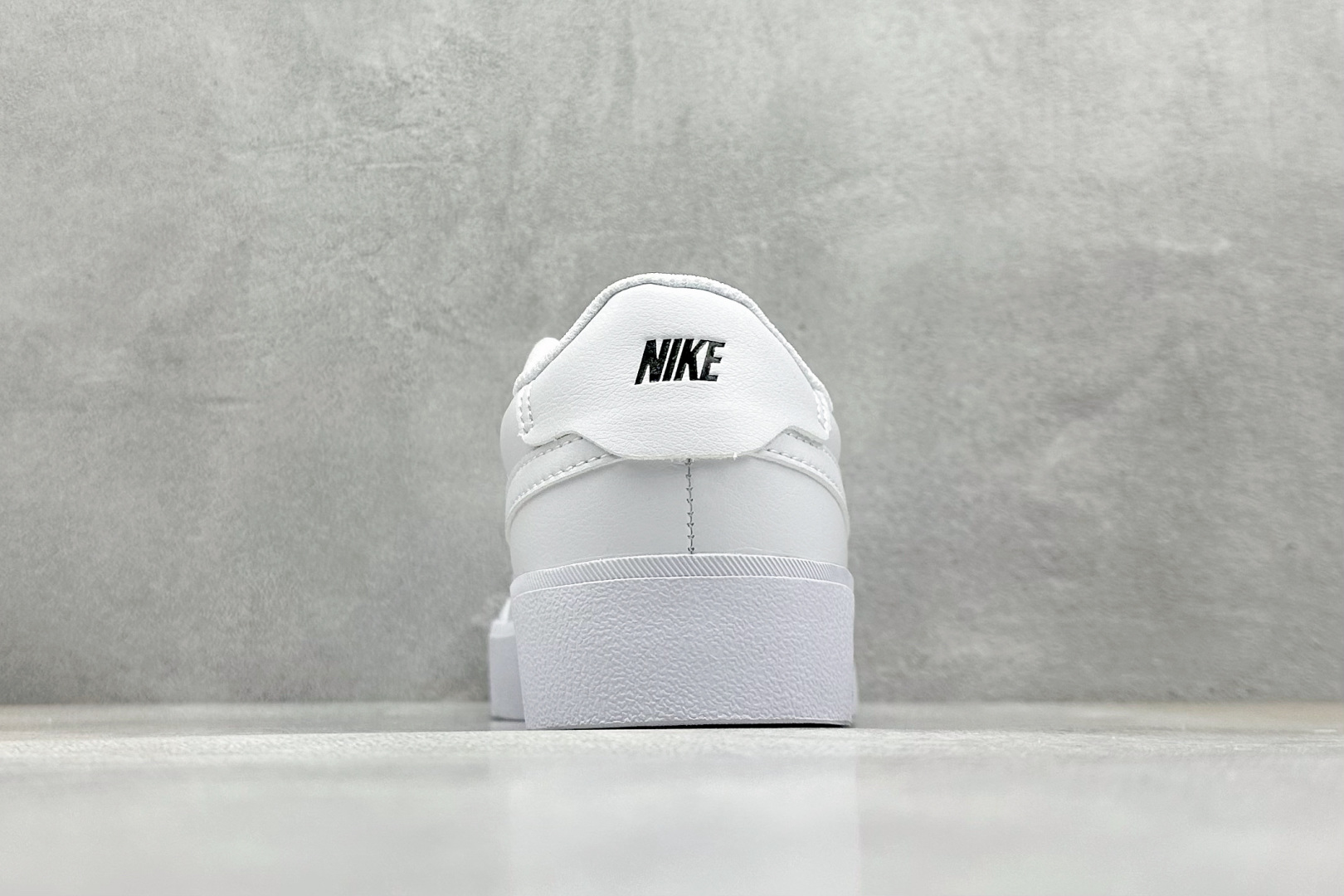  终端放店
GX版 Nike Court SHOT 时尚百搭 防滑耐磨 低帮 板鞋 

货号：FQ814
