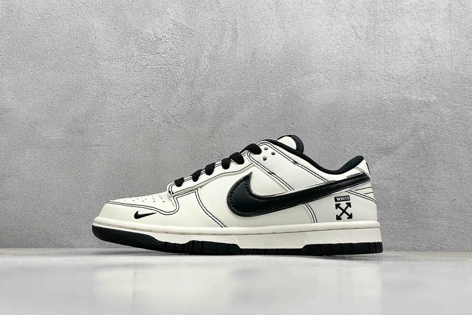 福利特价160💰 终端放店
XC版 Nk SB Dunk Low 联名 周年高端定制 低帮休闲板鞋
#定制鞋盒 大厂纯原品质出货 超高清洁度 皮料切割干净无任何毛边 细节完美 
货号：DJ2024-008
尺码：36 36.5 37.5 38 38.5 39 40 40.5 41 42 42.5 43 44 44.5 45 
编码：27