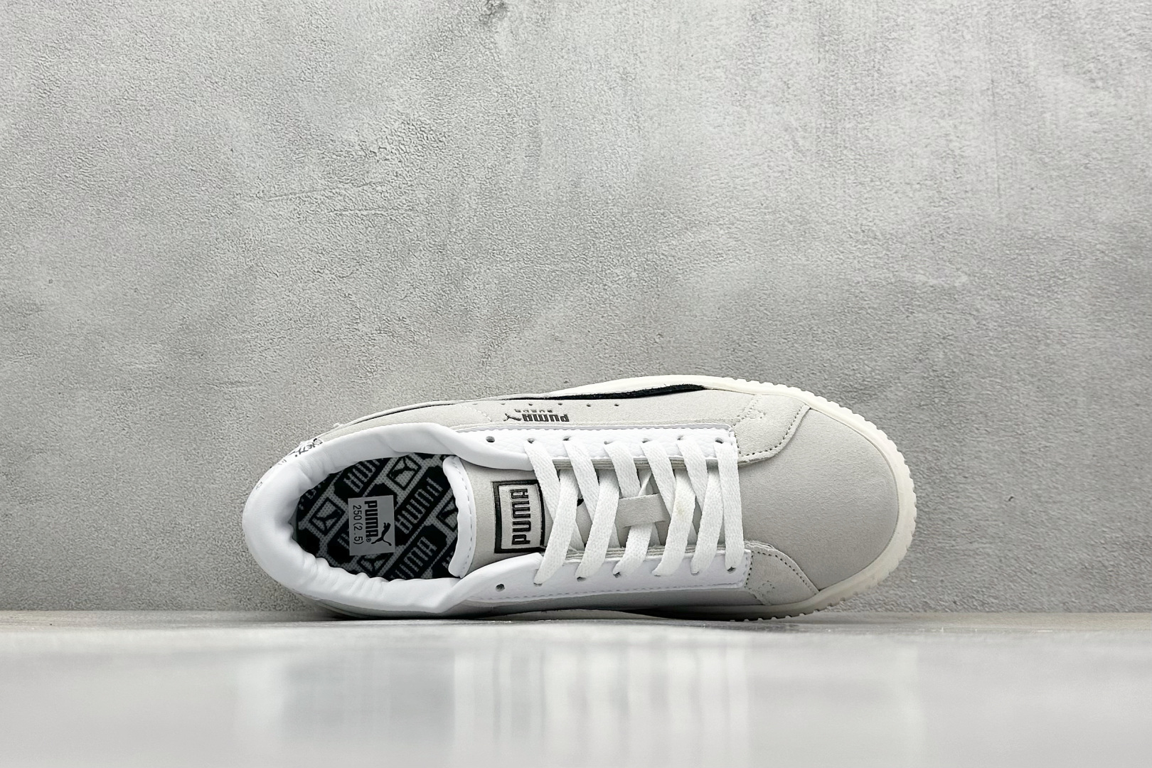  终端放店
TG版 Palermo Moda Wns人气单品年度王炸单品 PUMA 彪马蕾哈娜联名面包鞋