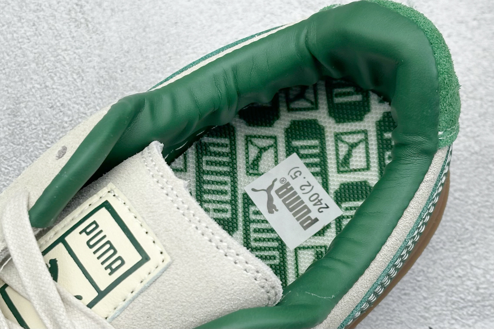  终端放店
TG版 Palermo Moda Wns人气单品年度王炸单品 PUMA 彪马蕾哈娜联名面包鞋