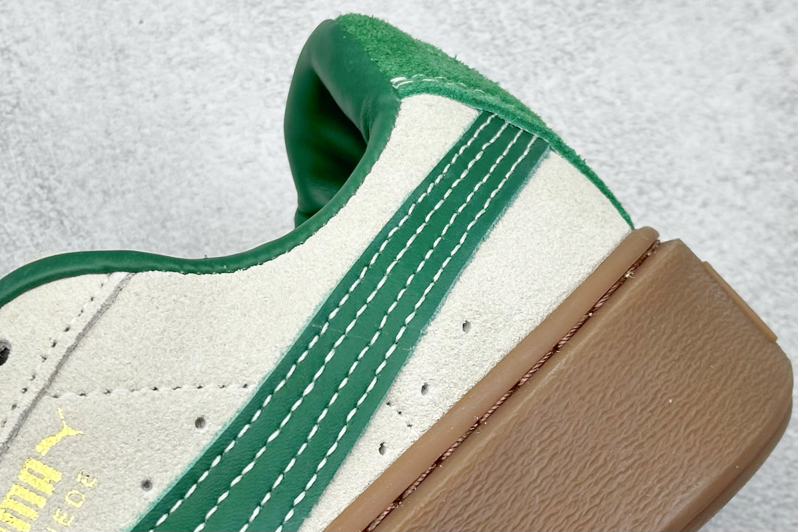  终端放店
TG版 Palermo Moda Wns人气单品年度王炸单品 PUMA 彪马蕾哈娜联名面包鞋