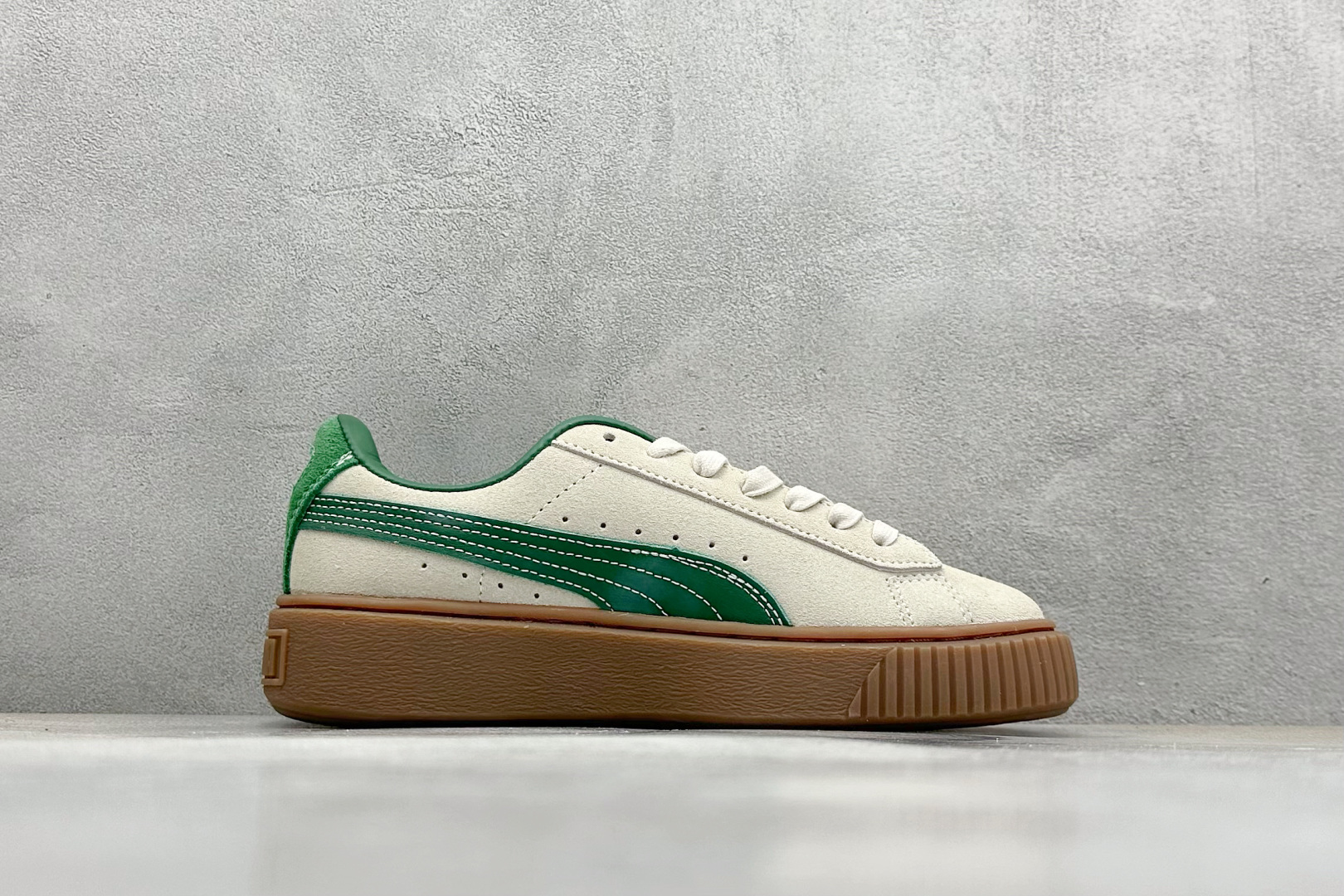  终端放店
TG版 Palermo Moda Wns人气单品年度王炸单品 PUMA 彪马蕾哈娜联名面包鞋