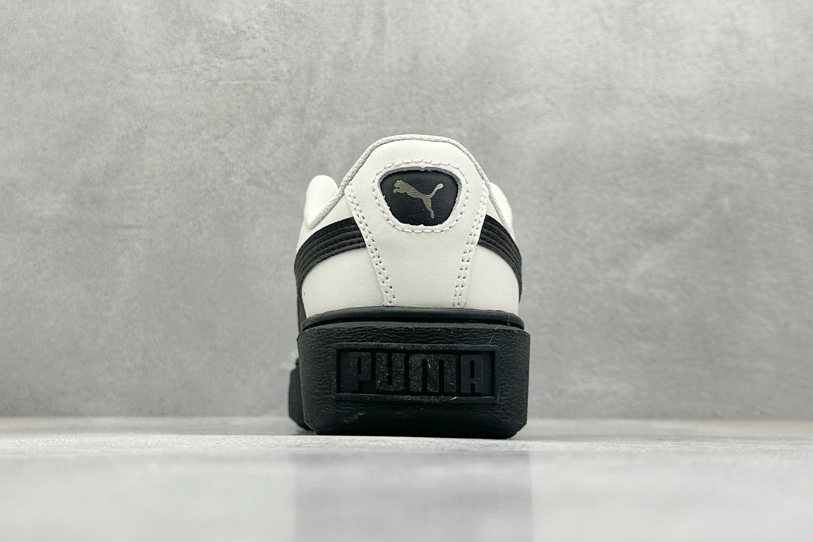  终端放店
TG版 Palermo Moda Wns人气单品年度王炸单品 PUMA 彪马蕾哈娜联名面包鞋