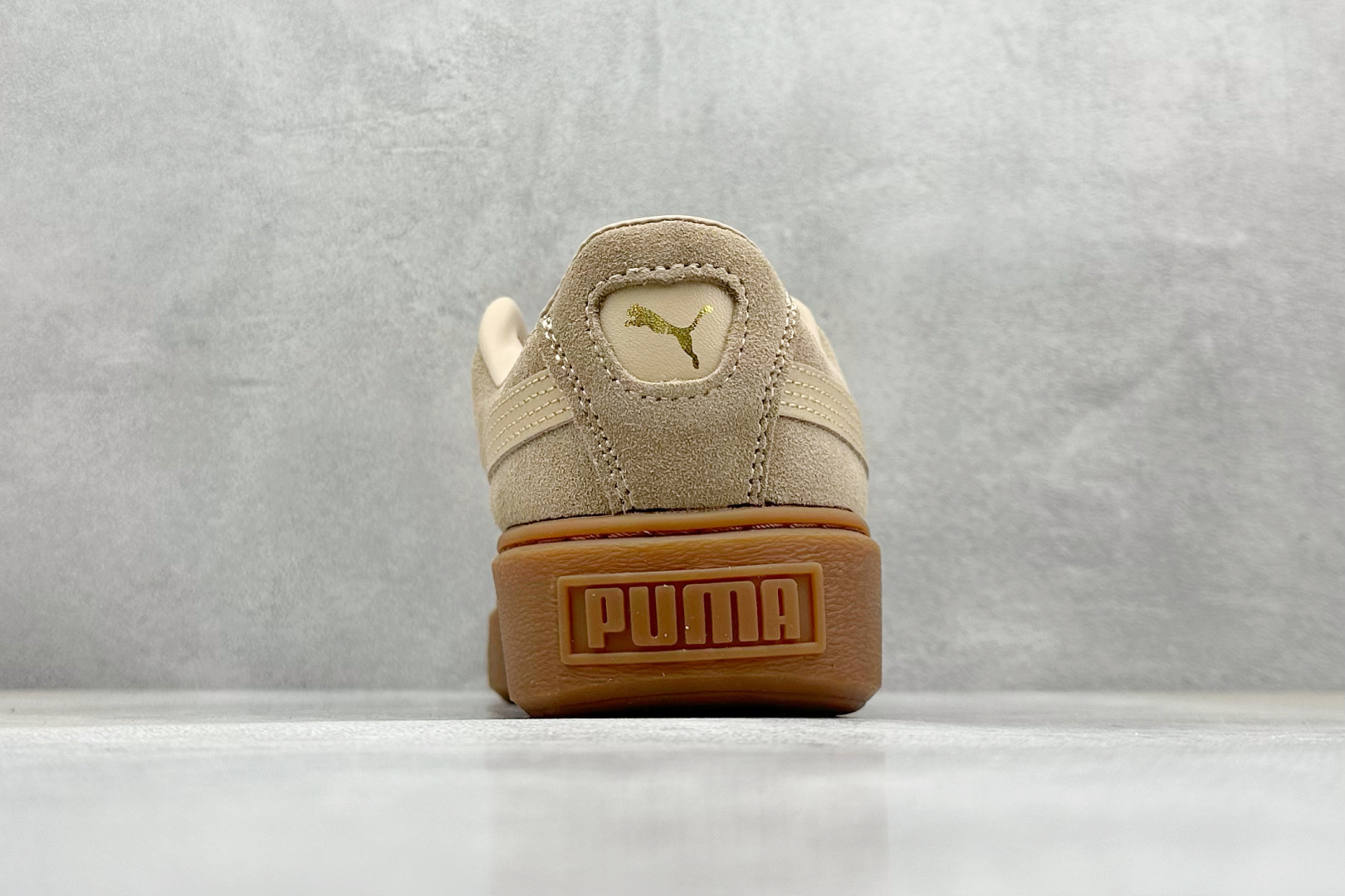  终端放店
TG版 Palermo Moda Wns人气单品年度王炸单品 PUMA 彪马蕾哈娜联名面包鞋