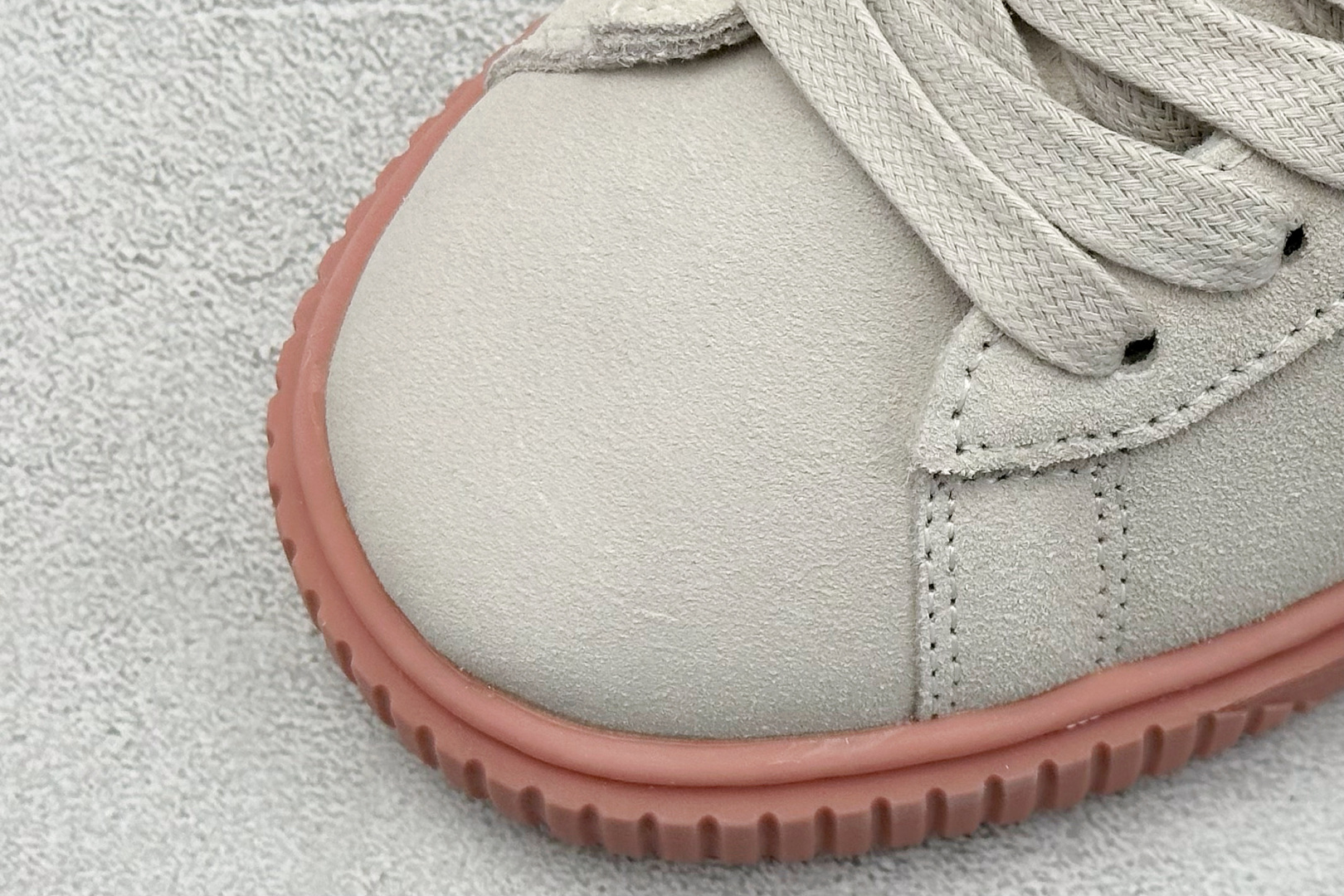 终端放店
TG版 Palermo Moda Wns人气单品年度王炸单品 PUMA 彪马蕾哈娜联名面包鞋