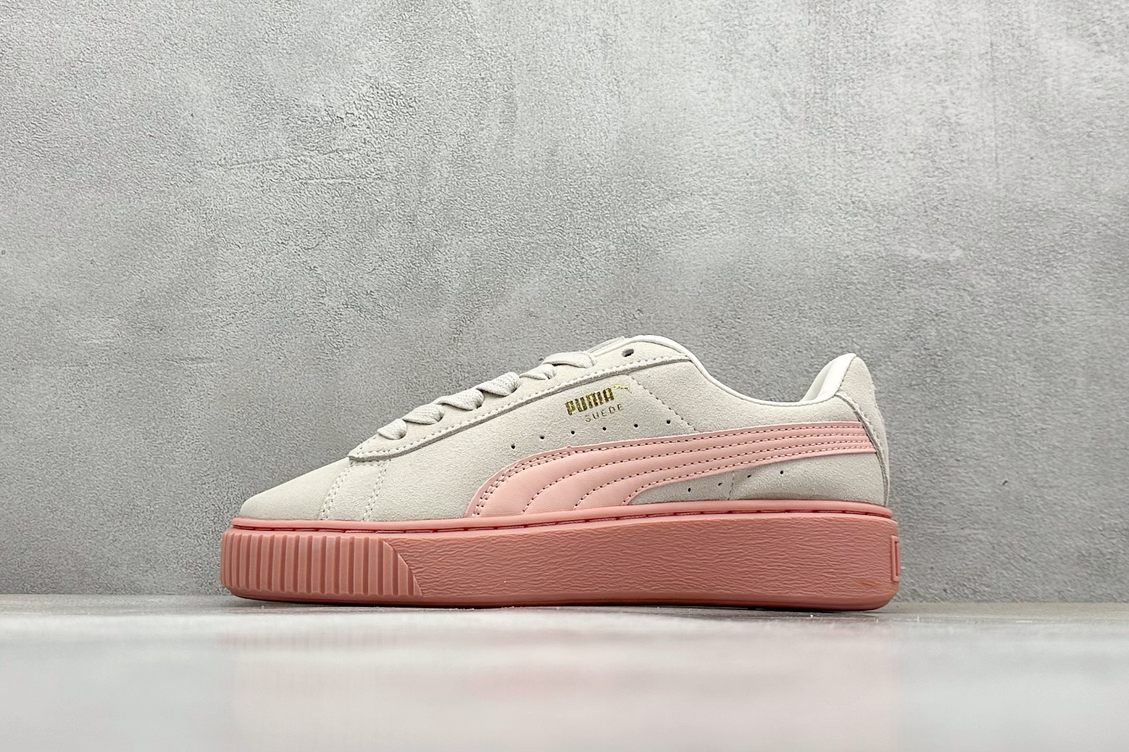  终端放店
TG版 Palermo Moda Wns人气单品年度王炸单品 PUMA 彪马蕾哈娜联名面包鞋