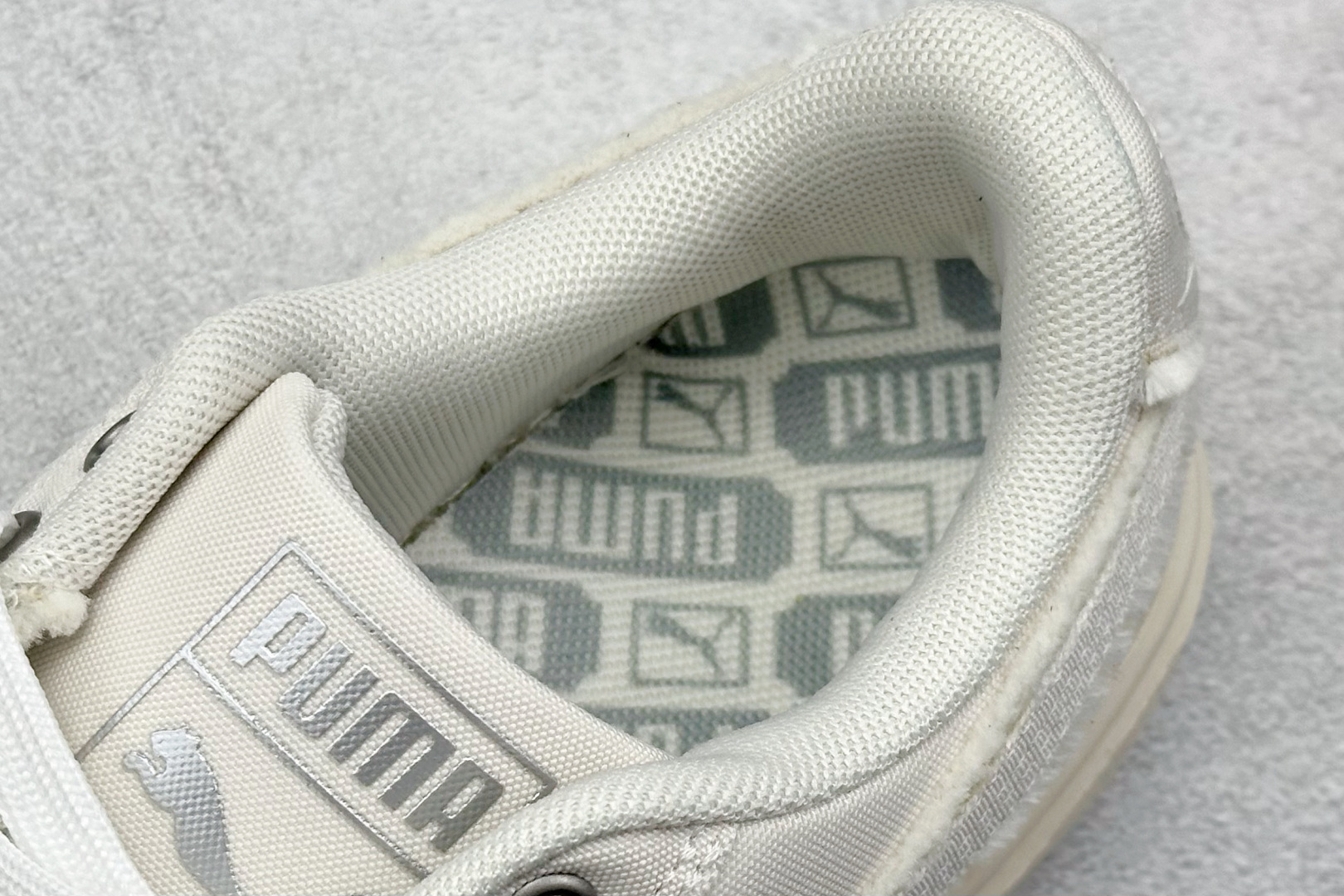  终端放店
TG版 Palermo Moda Wns人气单品年度王炸单品 PUMA 彪马蕾哈娜联名面包鞋