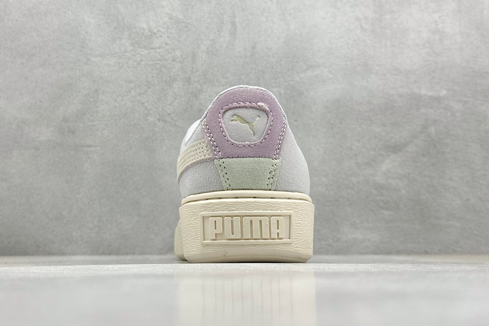 终端放店
TG版 Palermo Moda Wns人气单品年度王炸单品 PUMA 彪马蕾哈娜联名面包鞋