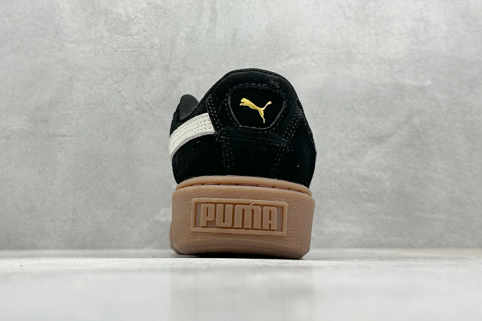  终端放店
TG版 Palermo Moda Wns人气单品年度王炸单品 PUMA 彪马蕾哈娜联名面包鞋