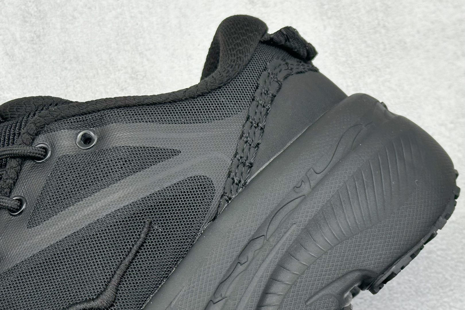 YH版 HOKA XBON B3LS 鞋头采用牛皮革材质 减震耐磨透气跑步运动鞋