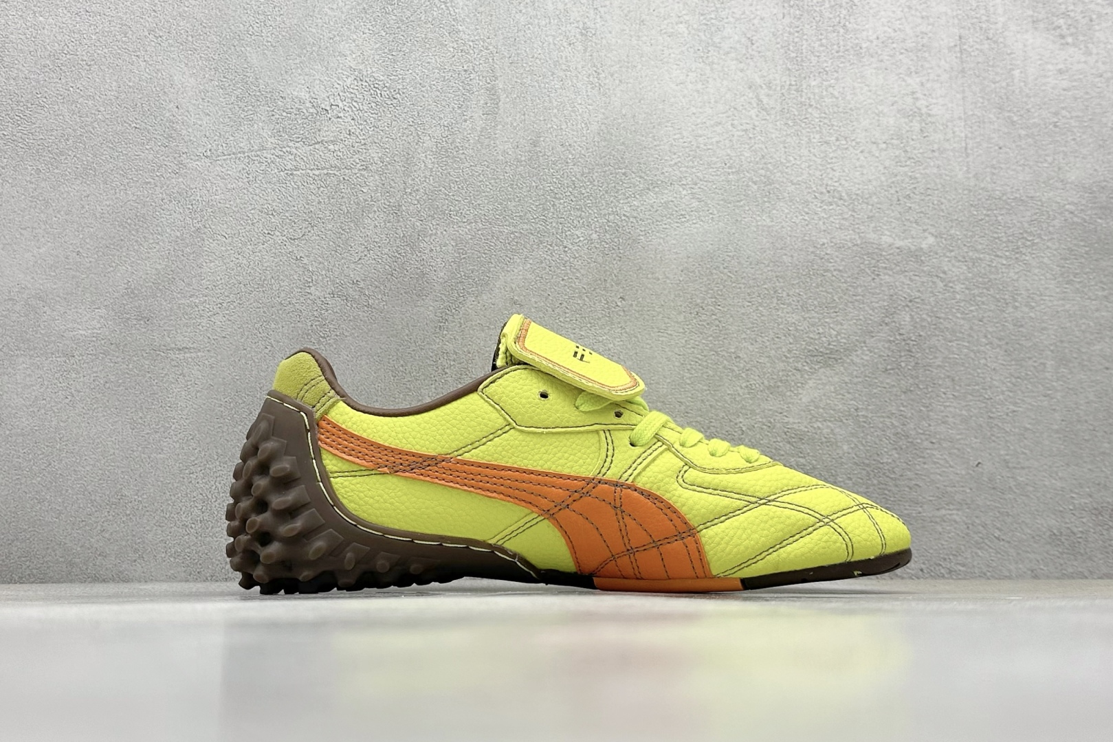 PUMA × FENTY AVANTI LS 彪马舒适简约 耐磨透气低帮 板鞋 复古运动休闲跑鞋 404813-02