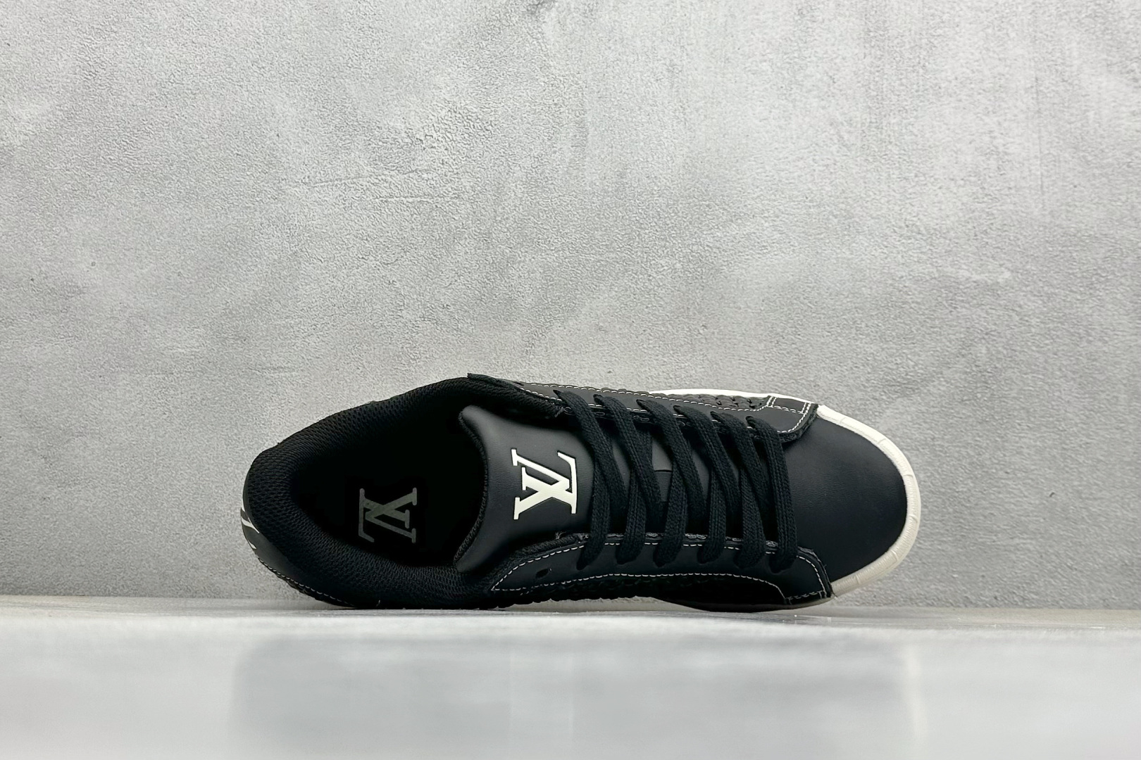 Adidas Superstar 贝壳头镂空休闲板鞋 IE8878