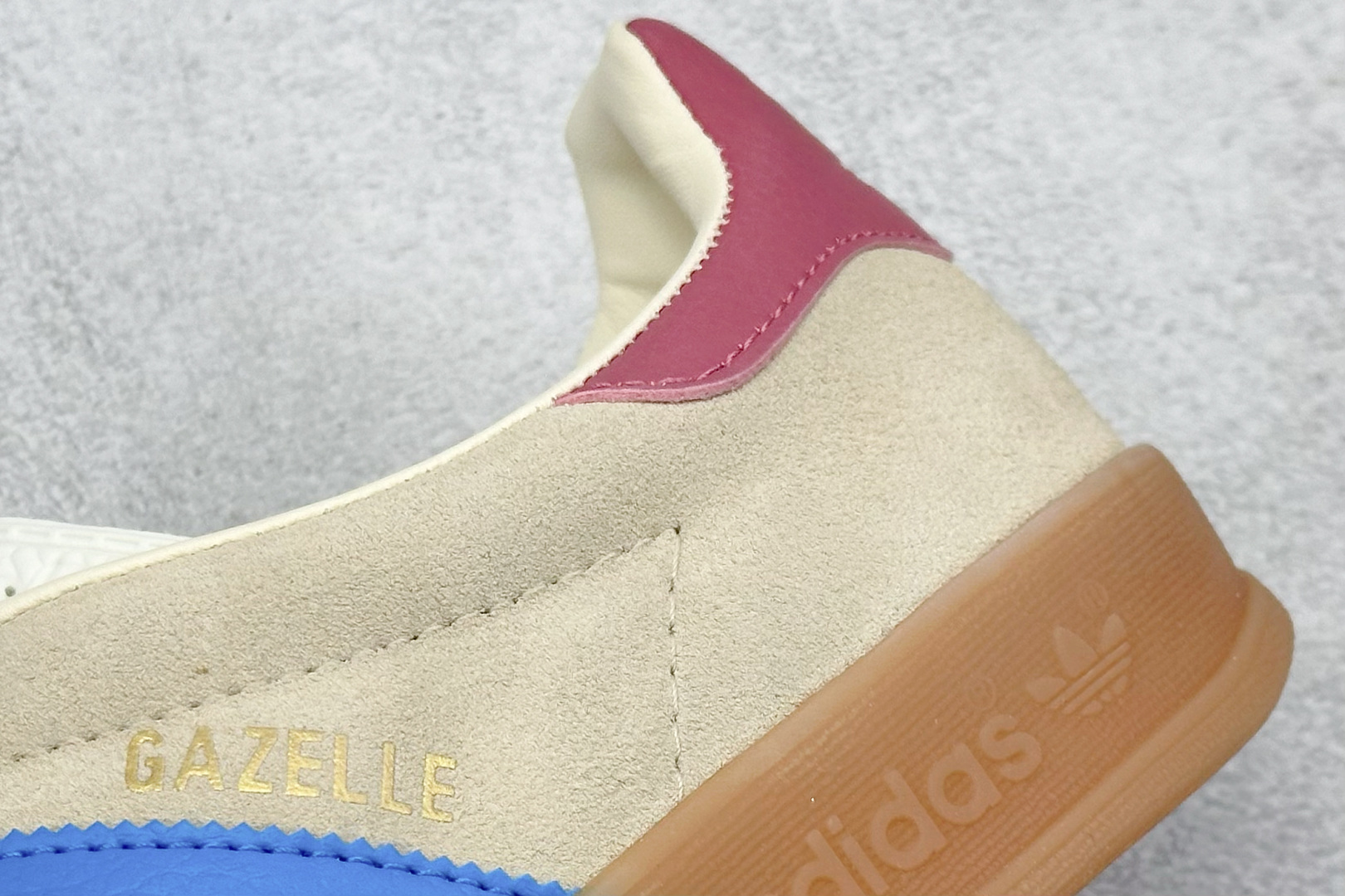 adidas Originals Gazelle INdoor 三叶草休闲防滑耐磨低帮板鞋 JQ0010