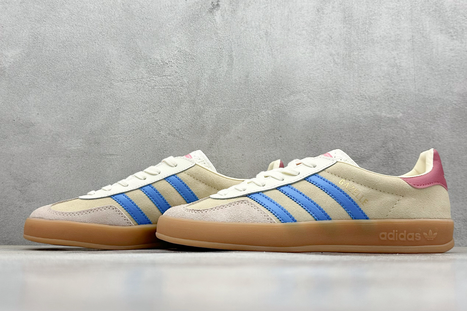 adidas Originals Gazelle INdoor 三叶草休闲防滑耐磨低帮板鞋 JQ0010