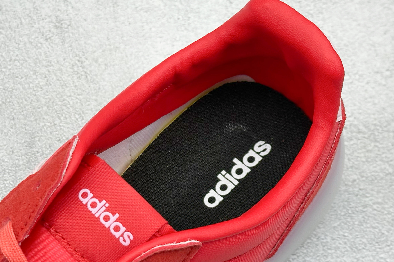 Adidas Barreda Decode 阿迪舒适减震低帮休闲板鞋 JP9669