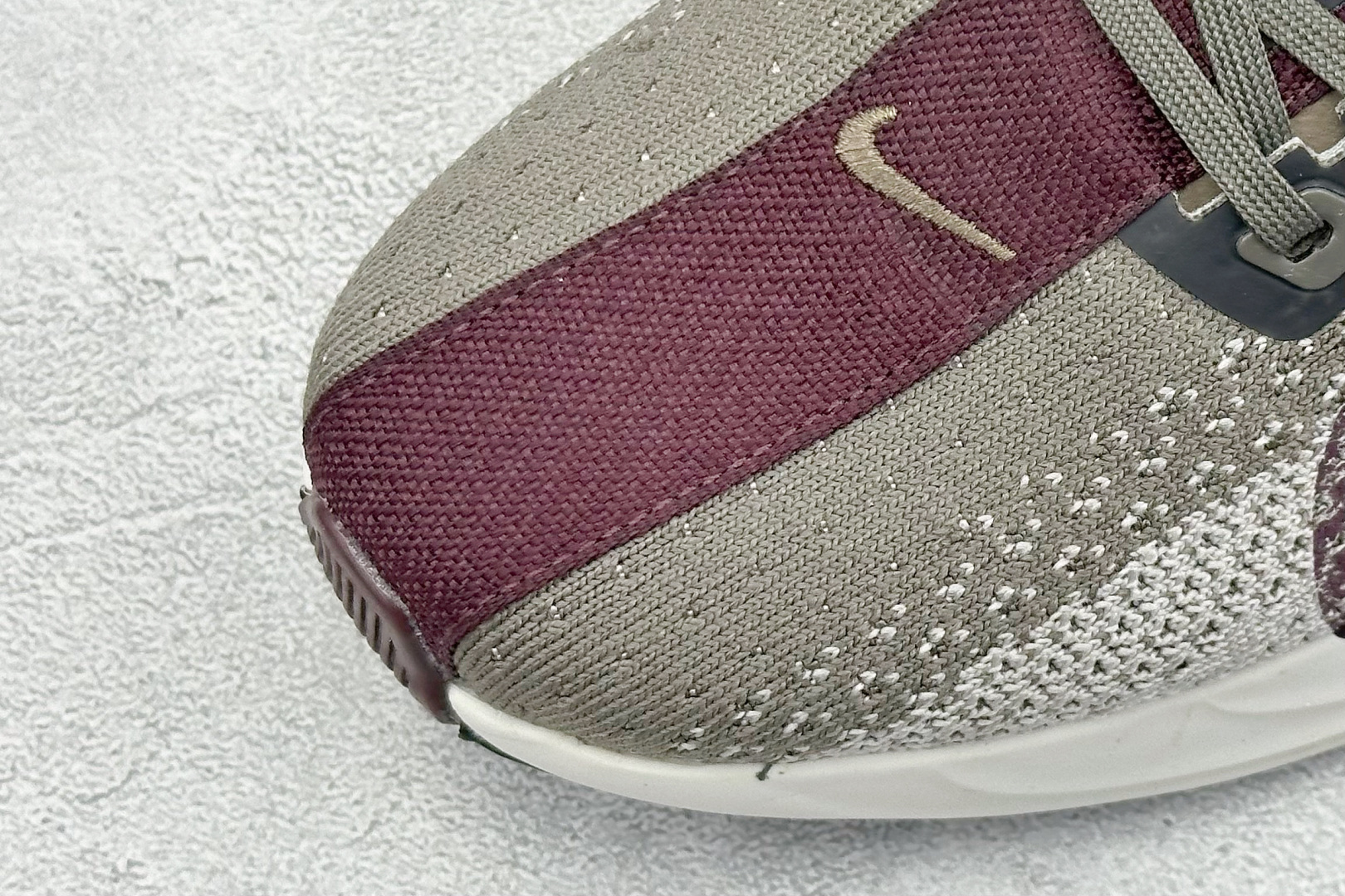 XL版 Nk Air Zoom Pegasus 35 飞马系列透气缓震运动跑鞋
#全新一代拥有 Z