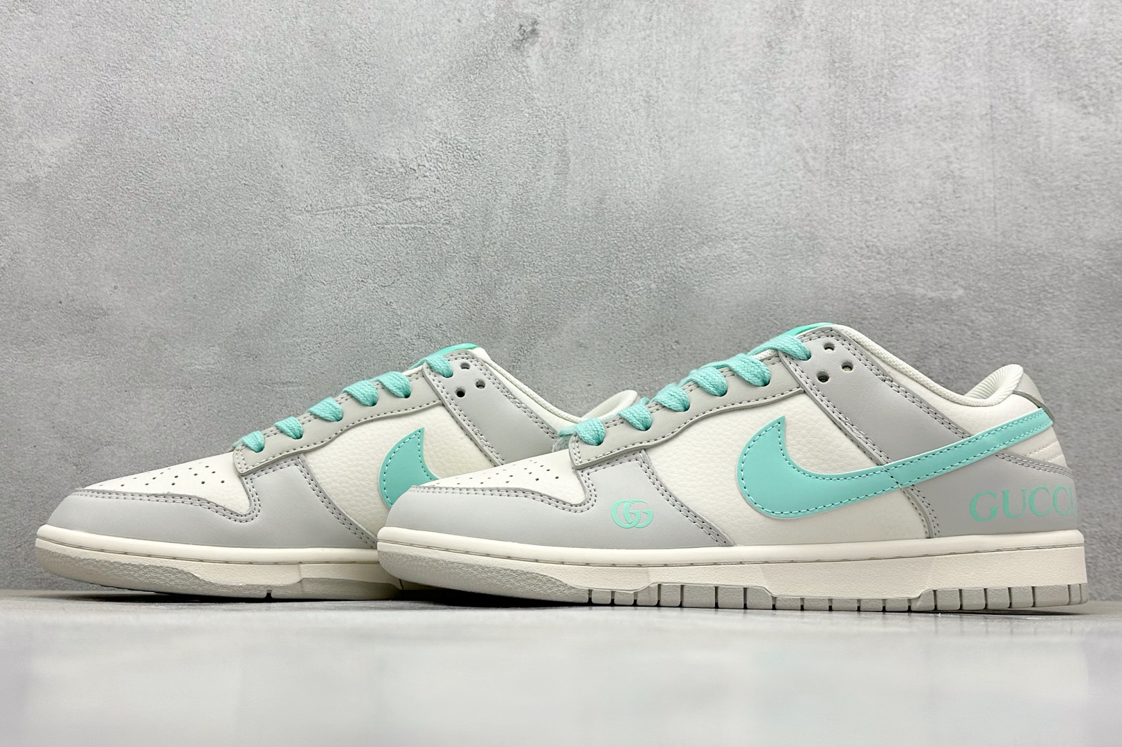  
Nike SB Dunk Low GUCCI联名
纯原大厂出品 极力推荐
原装头层材料 独家版型蒸餾