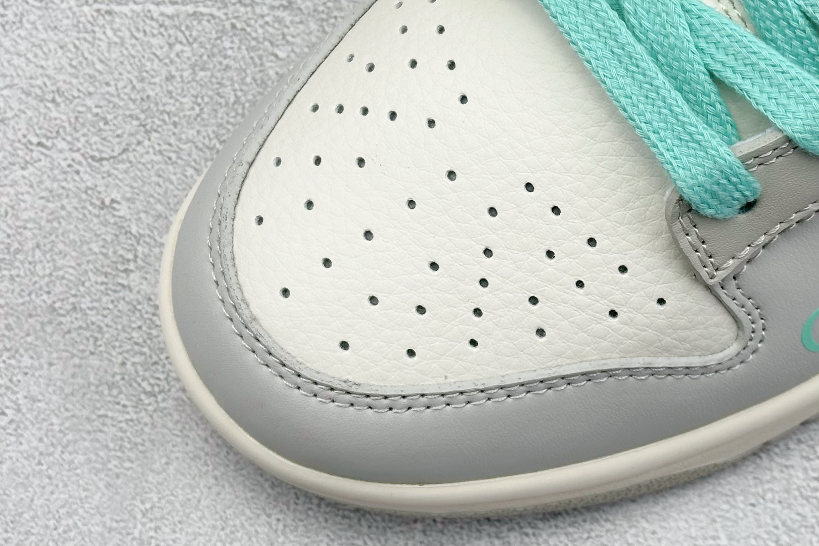 
Nike SB Dunk Low GUCCI联名
纯原大厂出品 极力推荐
原装头层材料 独家版型蒸餾