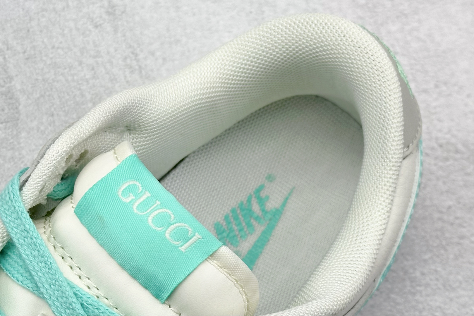  
Nike SB Dunk Low GUCCI联名
纯原大厂出品 极力推荐
原装头层材料 独家版型蒸餾