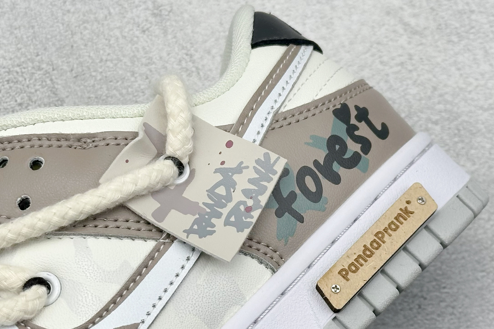  
FS版 Nike SB Dunk Low 森林果实
纯原大厂出品 极力推荐
原装头层材料 独家版型蒸
