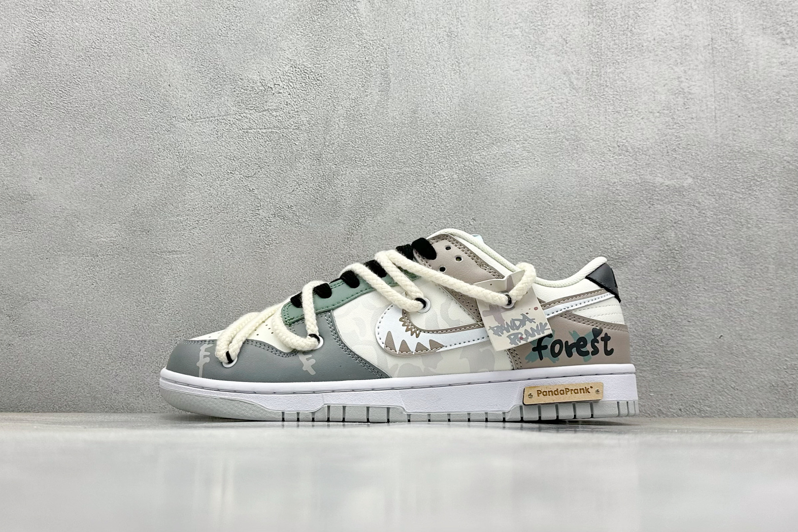 
FS版 Nike SB Dunk Low 森林果实
纯原大厂出品 极力推荐
原装头层材料 独家版型蒸