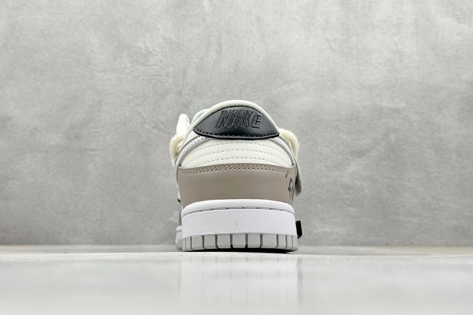  
FS版 Nike SB Dunk Low 森林果实
纯原大厂出品 极力推荐
原装头层材料 独家版型蒸