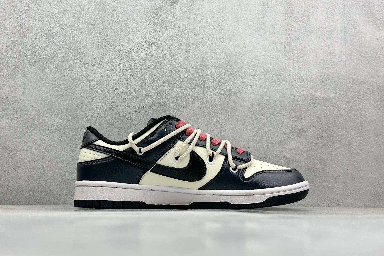  
FS版 Nike SB Dunk Low 迷幻爱
纯原大厂出品 极力推荐
原装头层材料 独家版型蒸餾