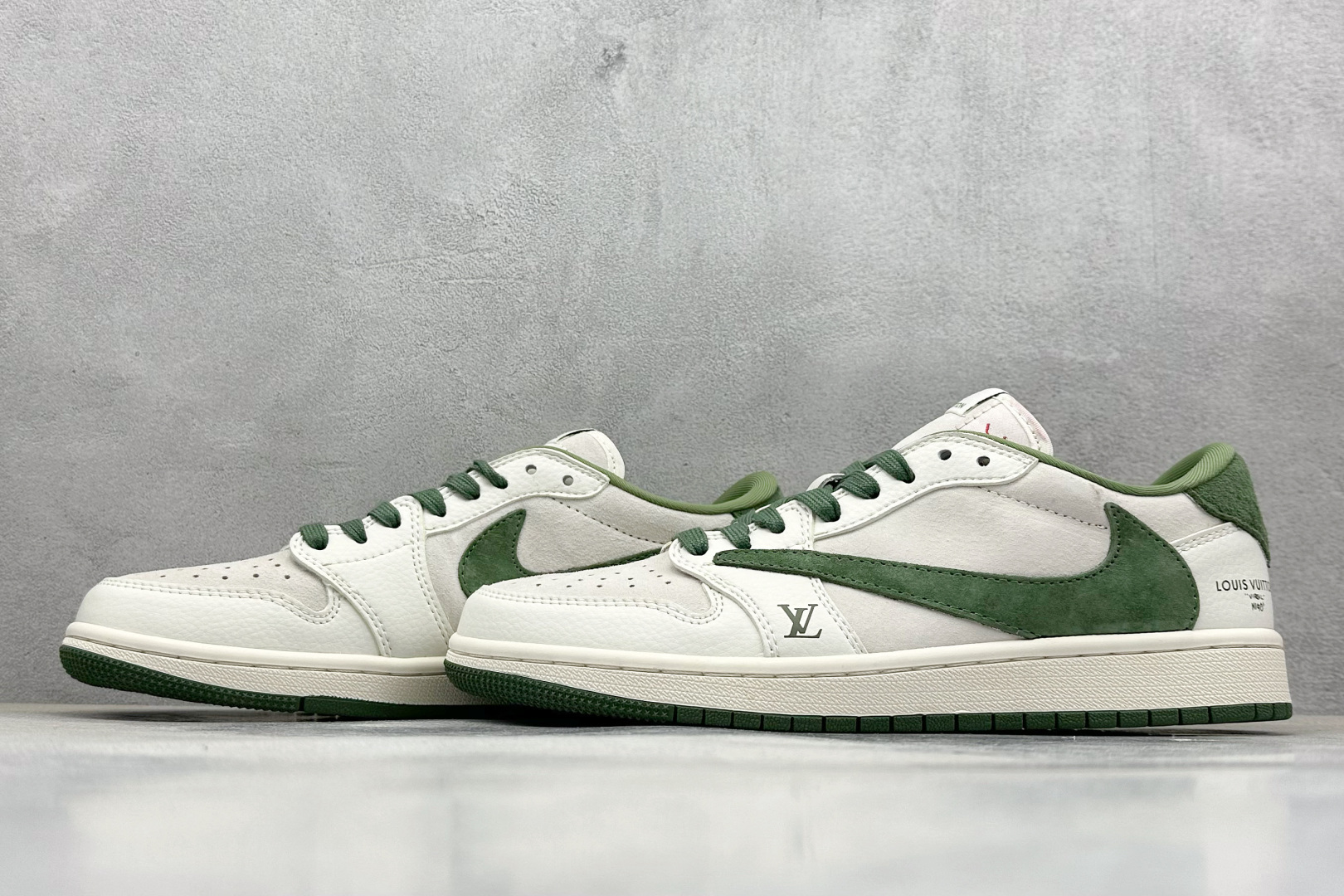 XC版 Travis Scott x Nike Air Jordan 1 Low x Louis V