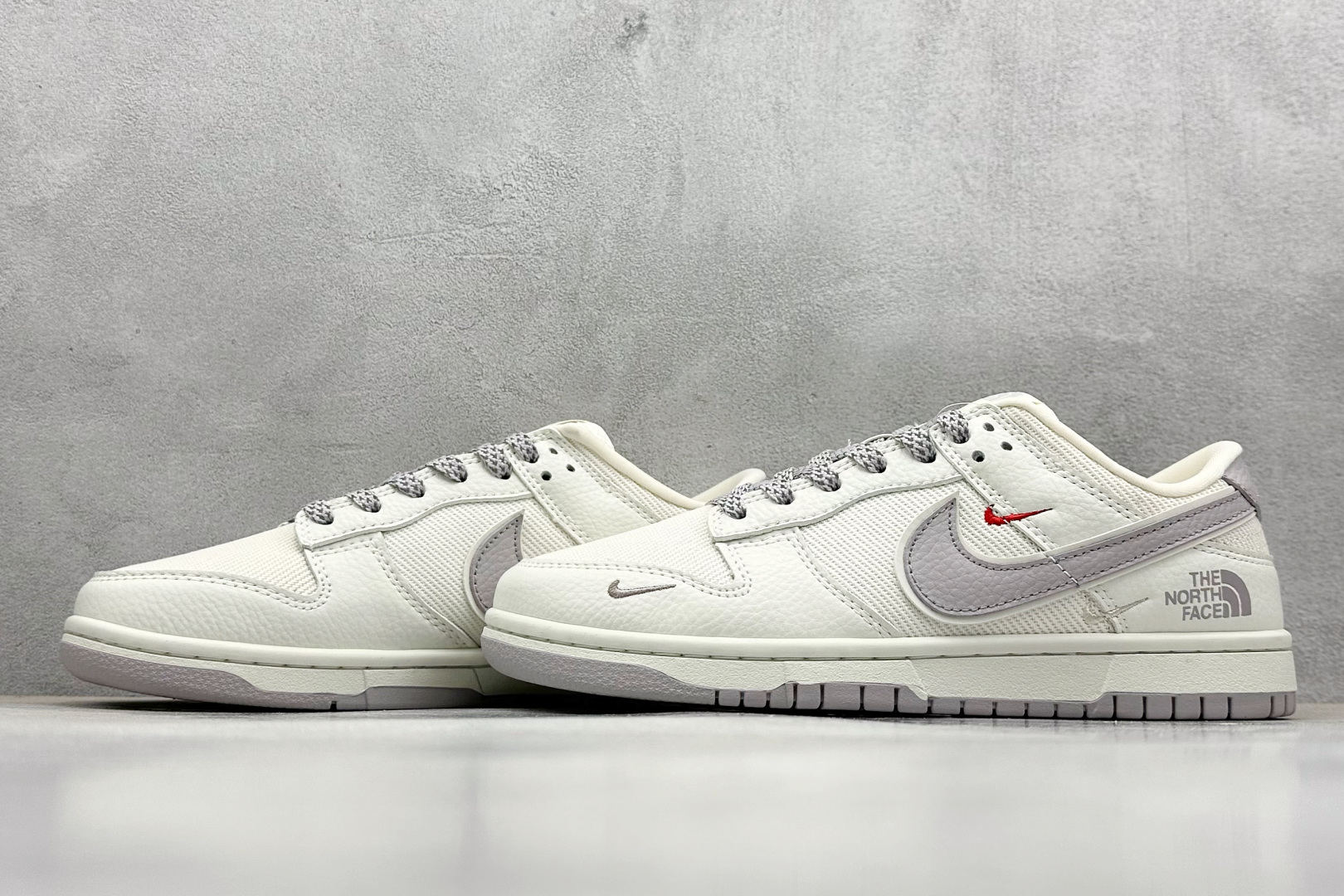  
SC版 Nike SB Dunk Low 北面联名 织布 周年高端定制 低帮休闲板鞋
#定制鞋盒 大