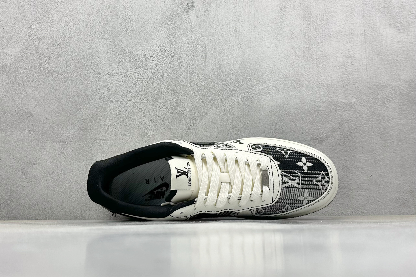  
SC版 Nike Air Force 1 Low 07 x Louis Vuitton 白黑
原楦头