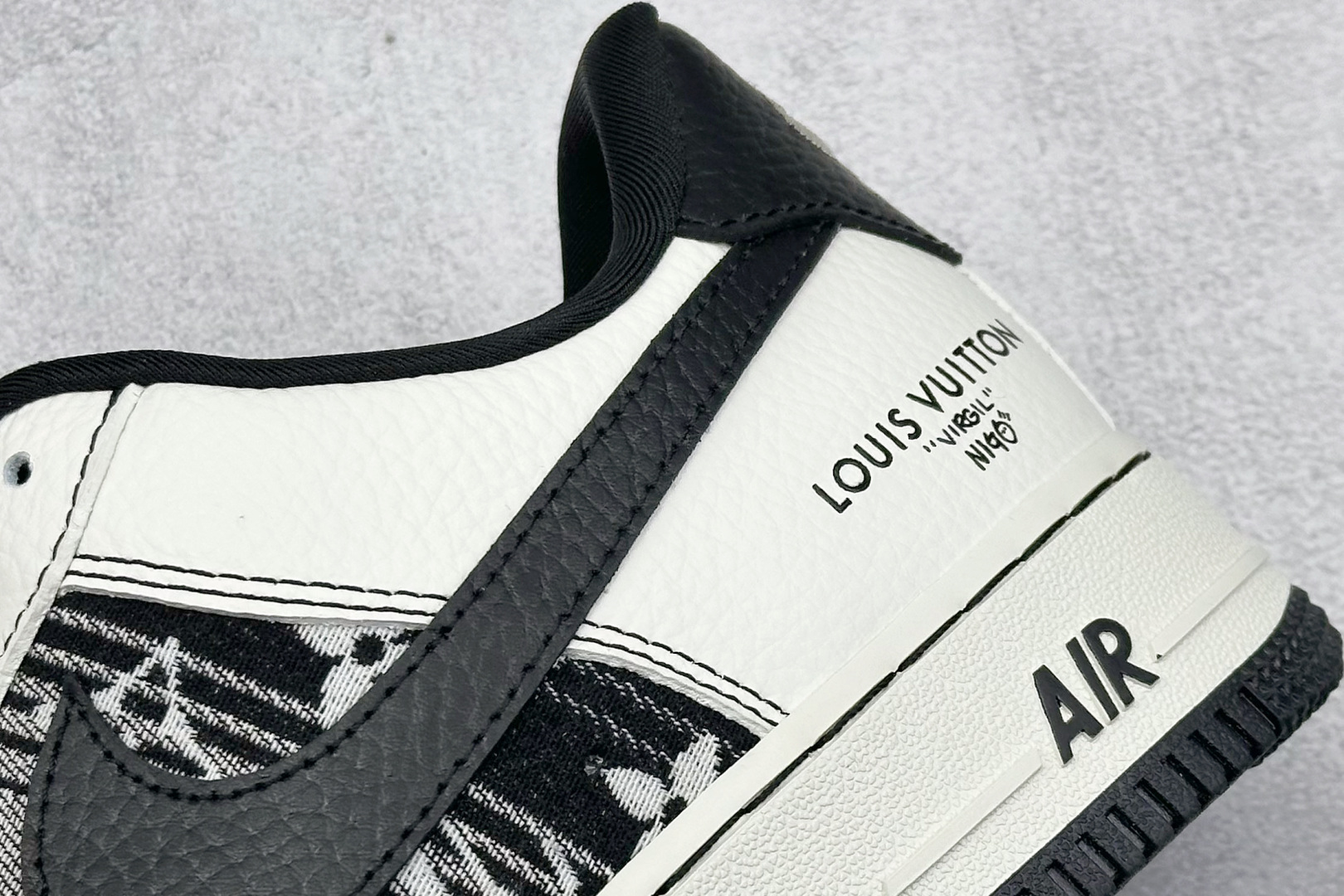  
SC版 Nike Air Force 1 Low 07 x Louis Vuitton 白黑
原楦头
