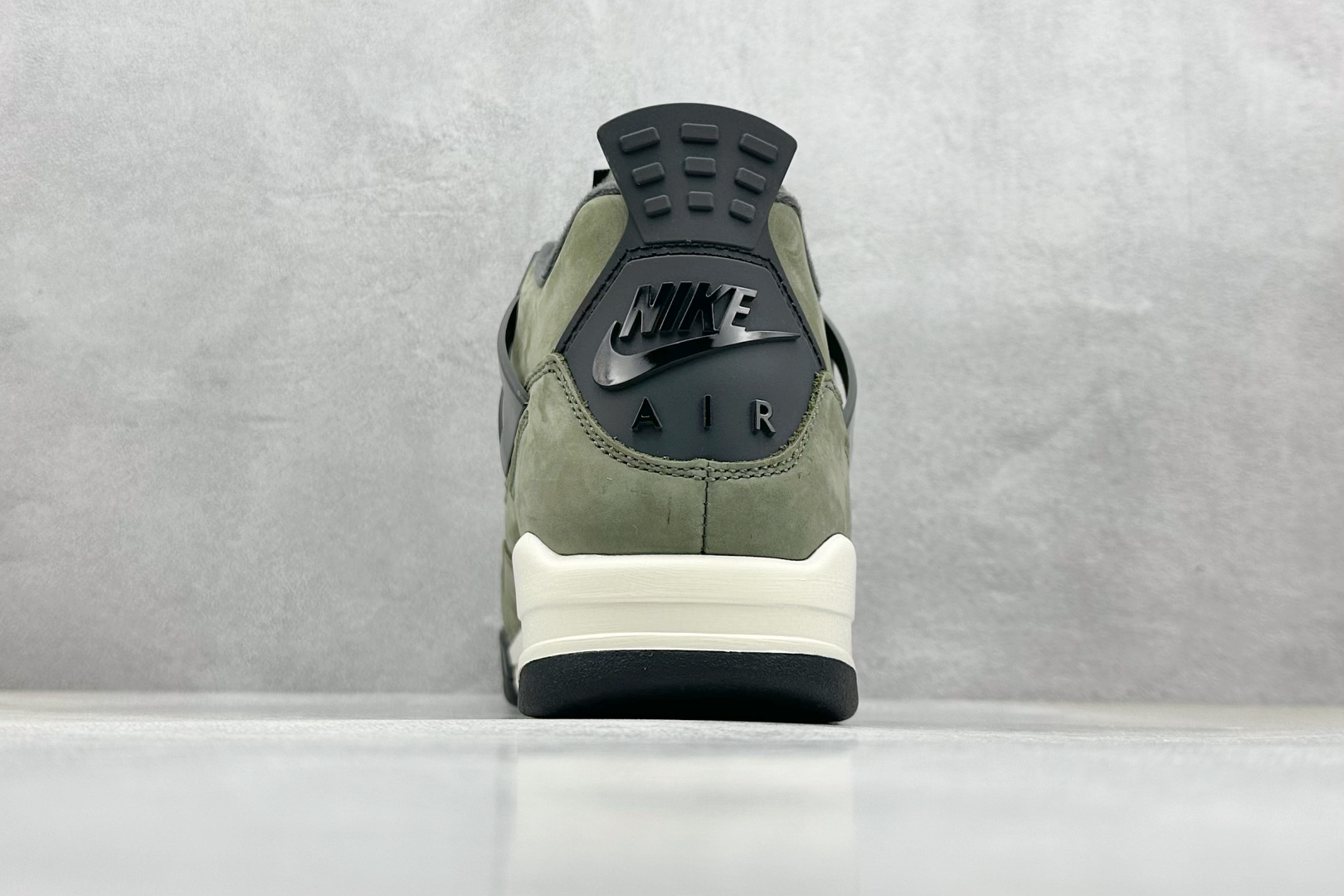 F版 Air Jordan AJ4 Retro 橄榄绿 IB1519-200