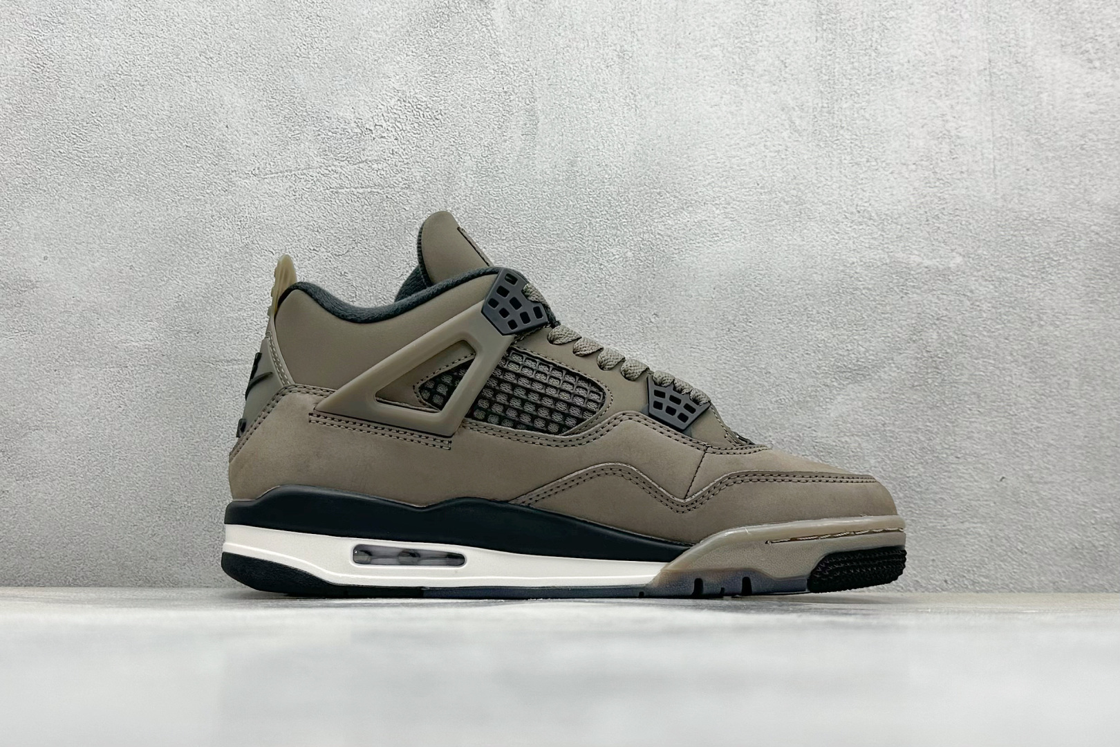  
F性价比 Air Jordan AJ4 Retro 摩卡
原楦原纸板同源开发 完美呈现乔4的版型 内