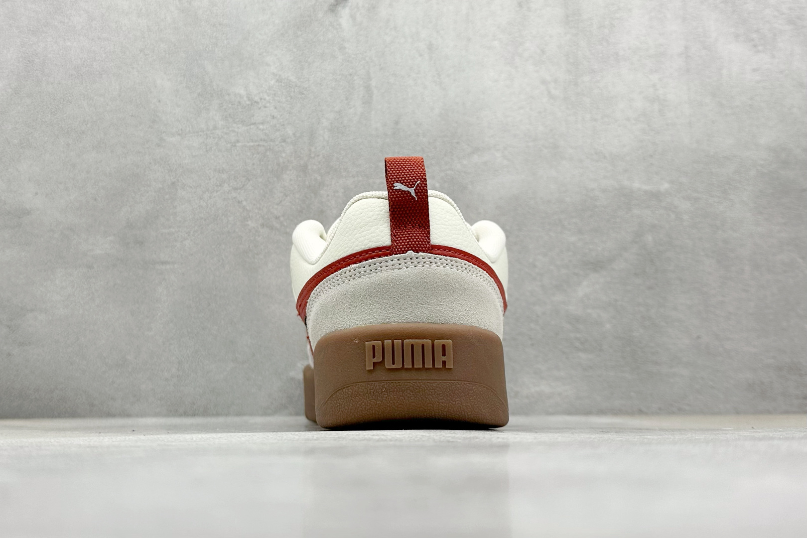  
TG版 Puma Park Lifestyle 米白红
彪马防滑耐磨低帮德训板鞋
孔眼底座和脚趾凸起