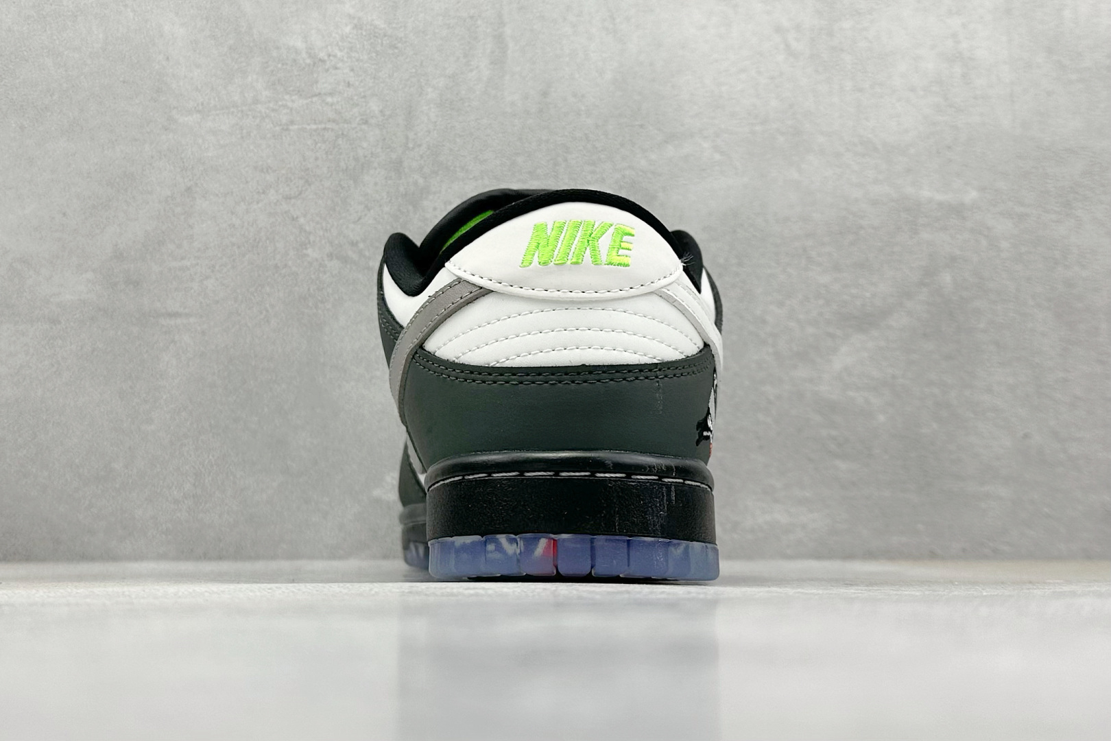  
Staple x NK Dunk SB Low Pro OG QS
黑白鸽子联名 低帮休闲运动板鞋
