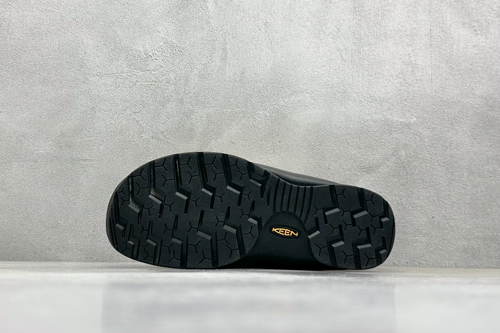  终端放店
BK版 KEEN 科恩二代 Jasper 山系户外鞋
中山原单货 极力推荐版本
日系街头复古