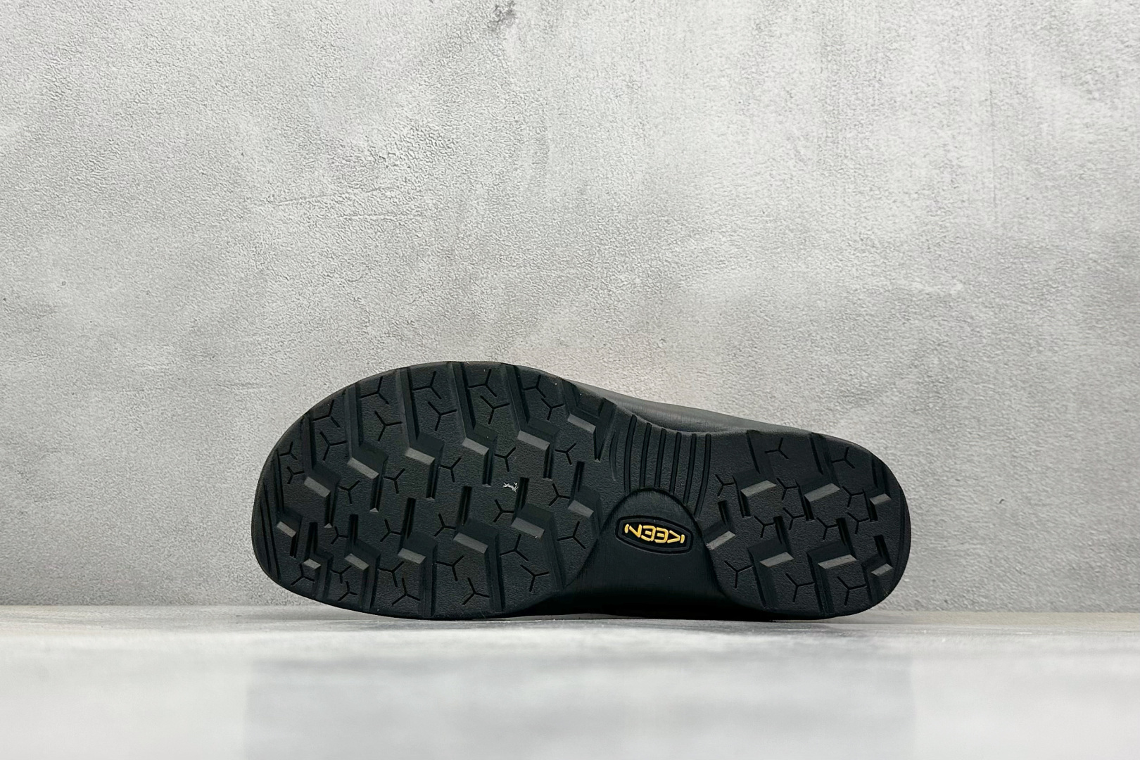  终端放店
BK版 KEEN 科恩二代 Jasper 山系户外鞋
中山原单货 极力推荐版本
日系街头复古