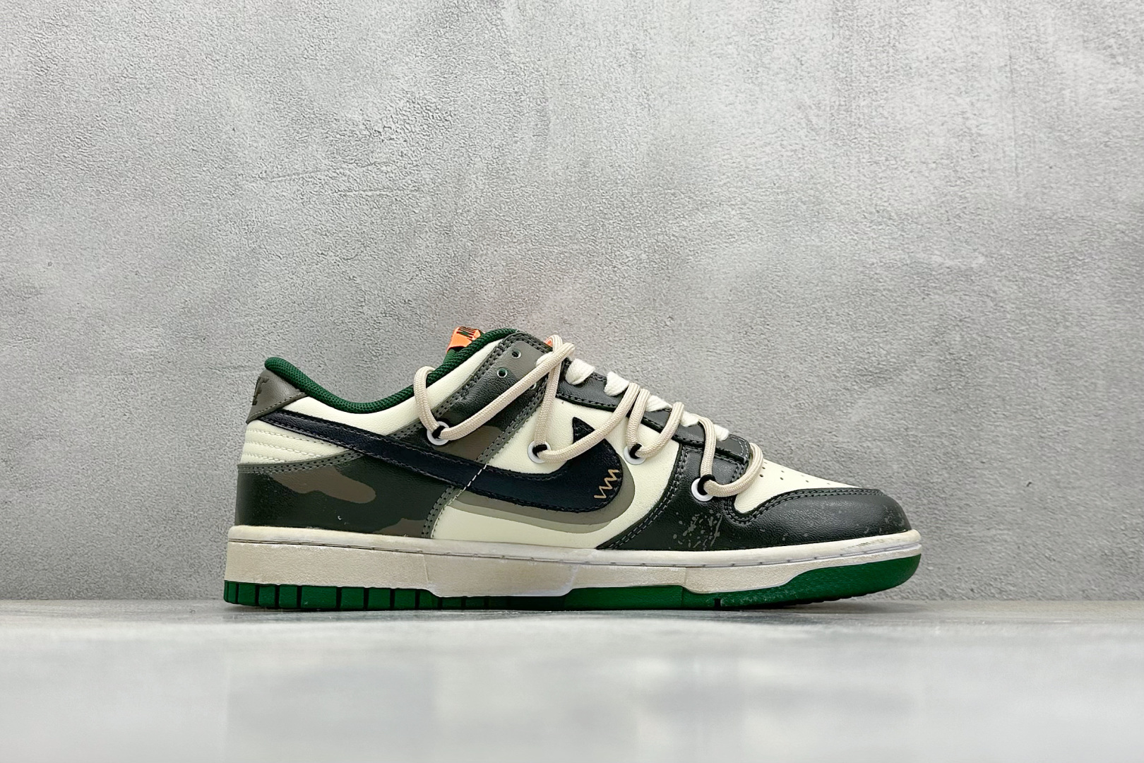 高版本牛货🐮区别市场垃级货🗯️同图不同价为版本不同 ✅ 430💰
Nike SB Dunk Low 荒野矿石
纯原大厂出品 极力推荐
原装头层材料 独家版型蒸餾加工
帶來的是更好的视觉和脚感体验
大厂纯原品质出货 清洁度 电绣工艺
皮料切割干净无任何毛边 细节完美
货号:DD1391-300
尺码:35.5-46
编码:39