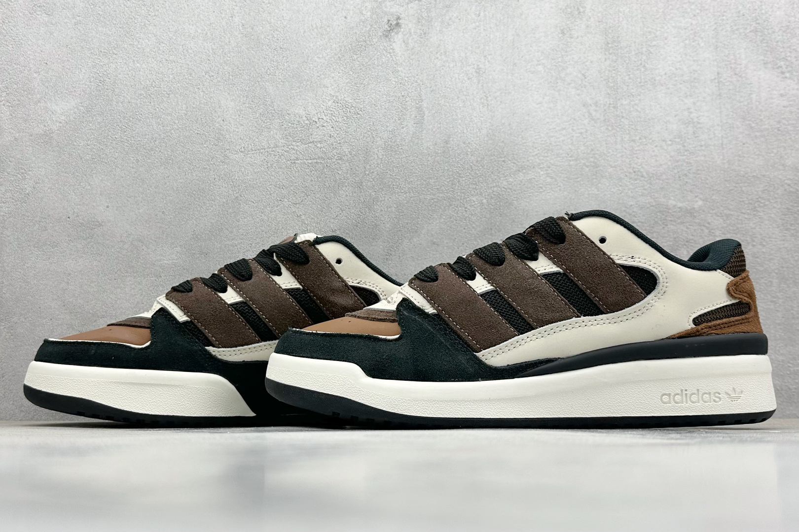 190 Adidas originals Forum 2000 CL 三叶草低帮 复古潮流休闲面包鞋 JS3160