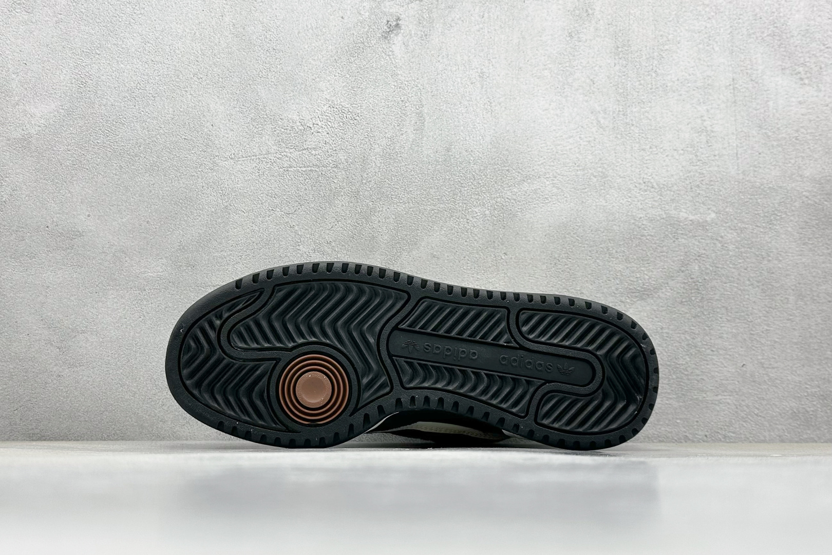 190 Adidas originals Forum 2000 CL 三叶草低帮 复古潮流休闲面包鞋 JS3160